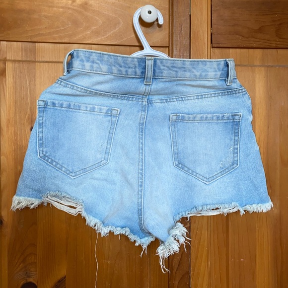 Primark Light Wash Denim Shorts - Picture 4 of 5